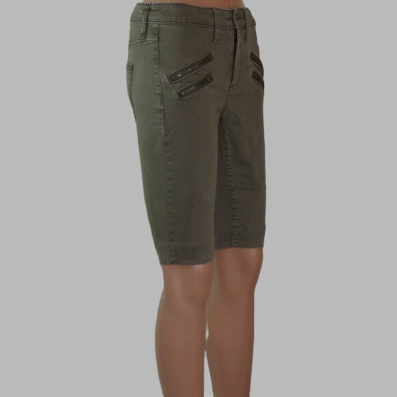 Univeral Thread Green High Rise Skinny Crop Mid Length Shorts Size 00/24R (C370) - Picture 3 of 8